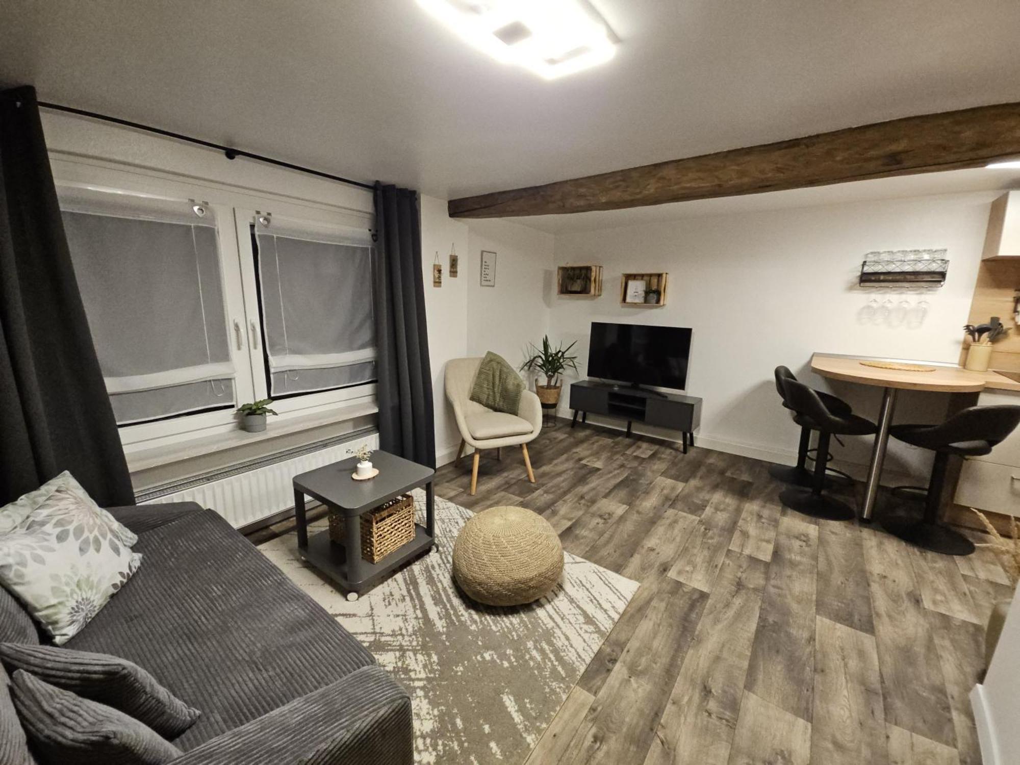 Gemuetliche Ferienwohnung Im Westerwald - "Ferienwohnung Grau" Weitefeld Exterior photo