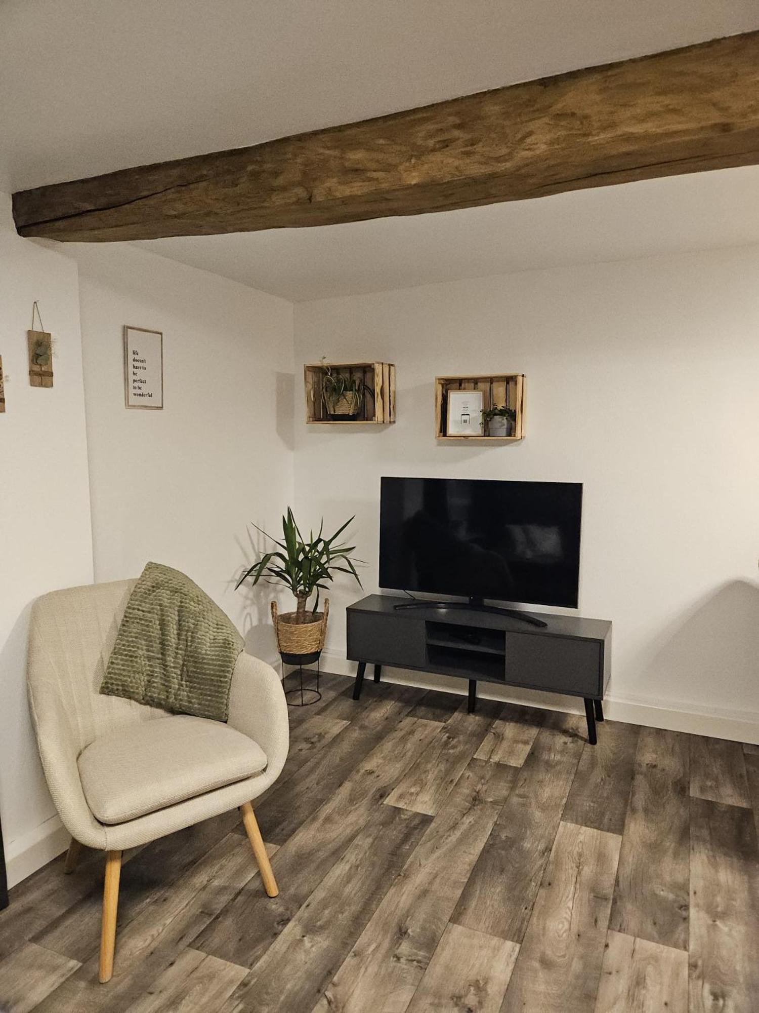 Gemuetliche Ferienwohnung Im Westerwald - "Ferienwohnung Grau" Weitefeld Exterior photo